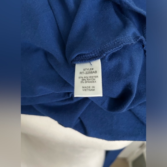 Zenana | Blue Long Sleeve Tee with Cheetah Print Pocket | Size Small - Picture 6 of 8